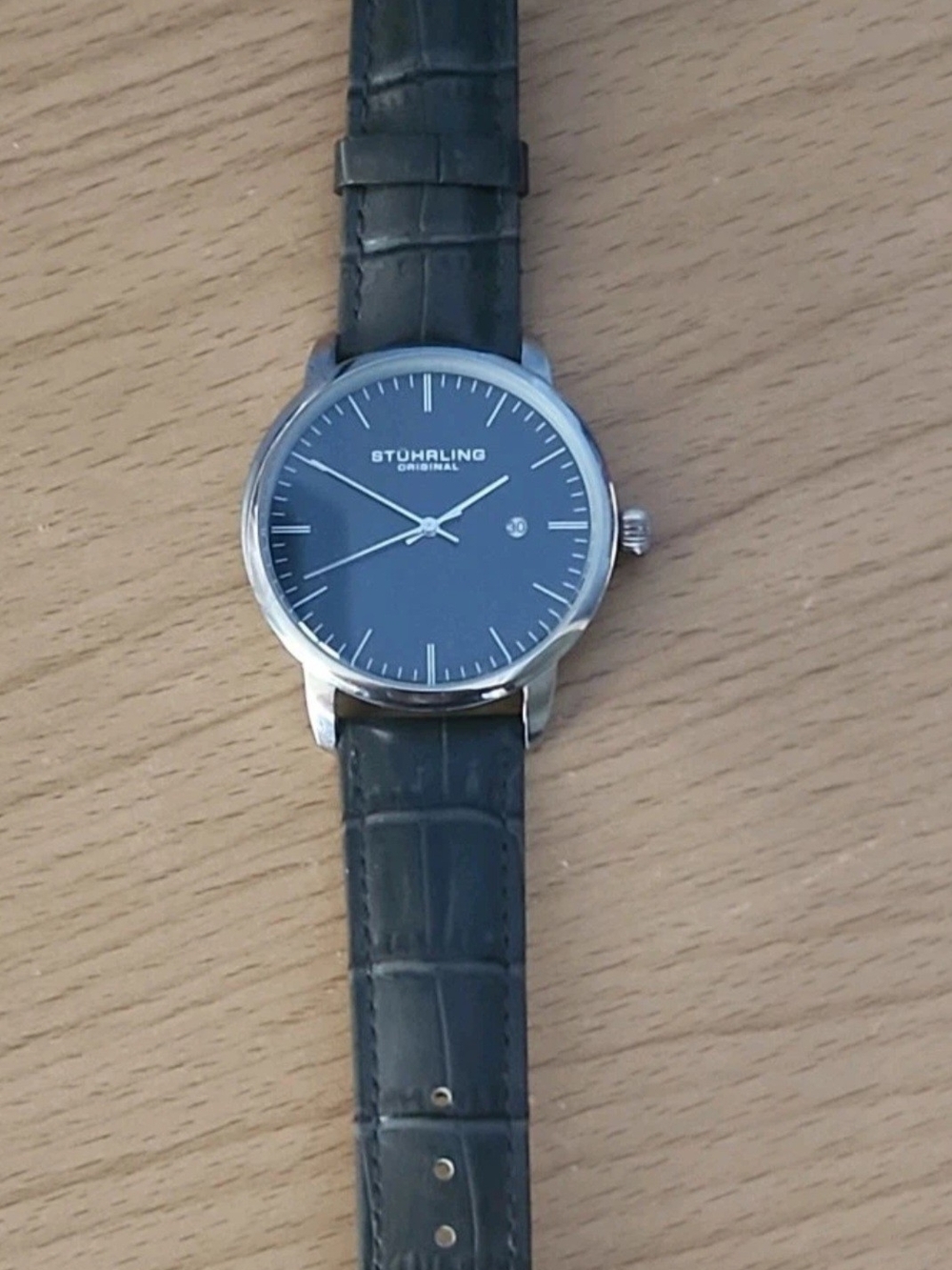 Stuhrling Original Men’s 40 mm Ultra-Slim Gray Dial Dress Watch with Calfskin